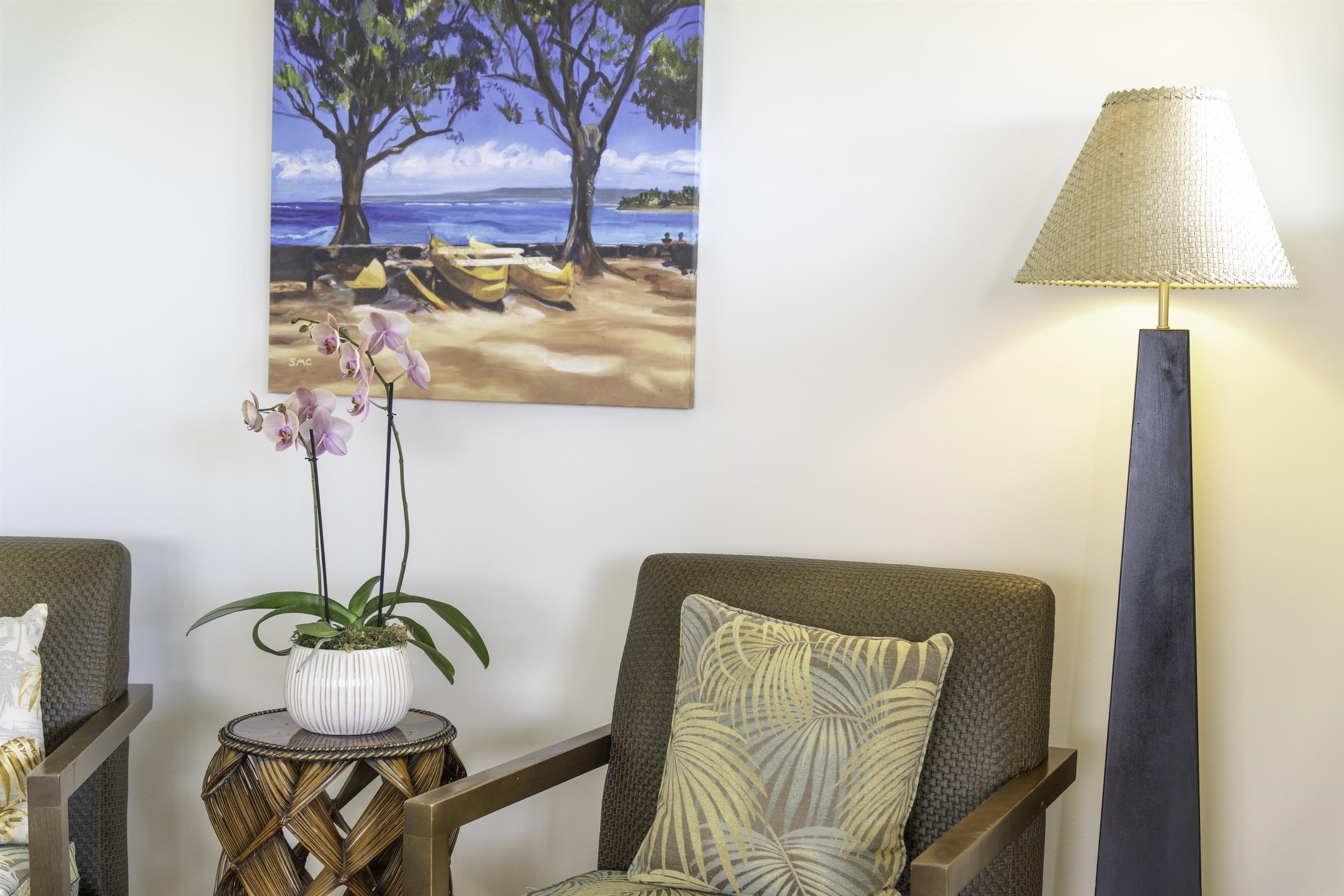 100 Ridge Road, Unit 232324 Lahaina, HI 96761 - Photo 26 of 50 a vase of flowers sitting on a table