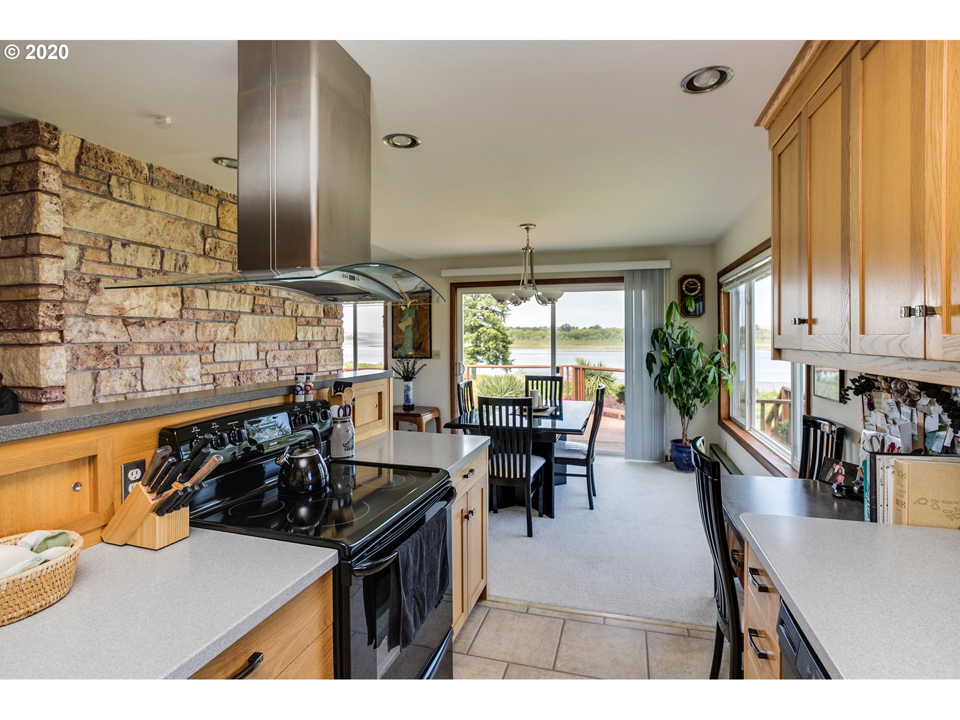 81903 Phil Road Astoria, OR 97103 - Photo 11 of 31 Gallery Image 11