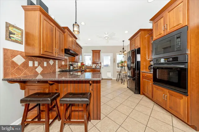 $749,900 | 11067 Weatherstone Drive, Waynesboro, PA 17268