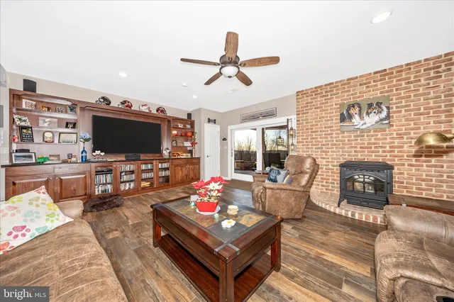 $749,900 | 11067 Weatherstone Drive, Waynesboro, PA 17268