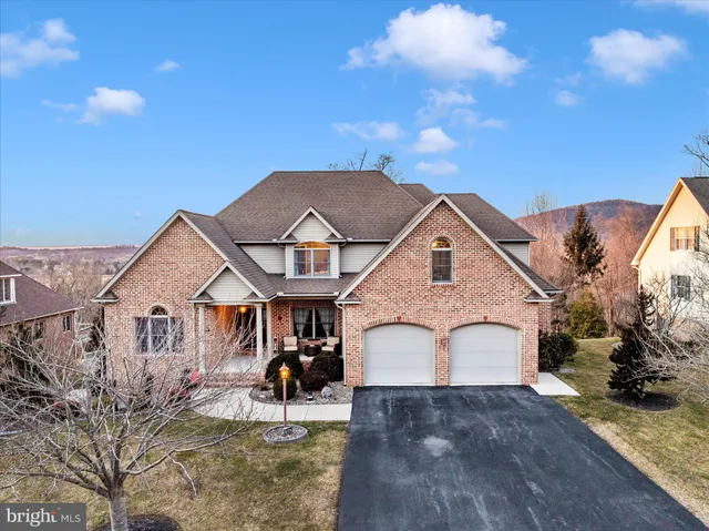$749,900 | 11067 Weatherstone Drive, Waynesboro, PA 17268