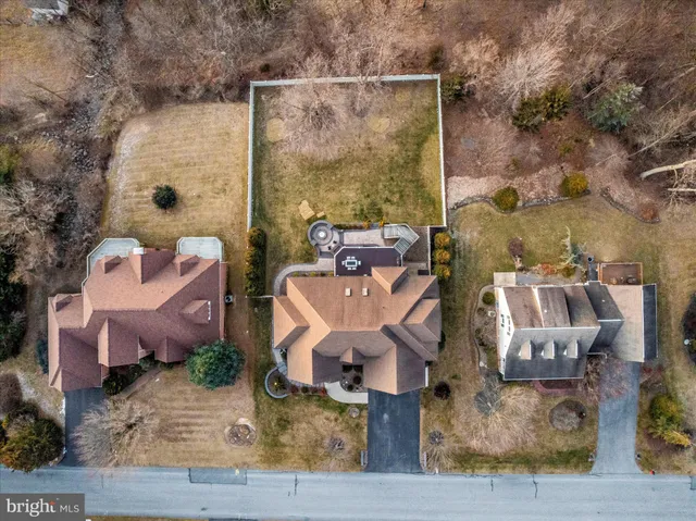 $749,900 | 11067 Weatherstone Drive, Waynesboro, PA 17268