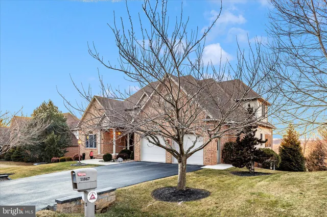 $749,900 | 11067 Weatherstone Drive, Waynesboro, PA 17268