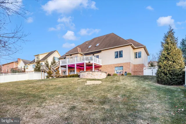 $749,900 | 11067 Weatherstone Drive, Waynesboro, PA 17268