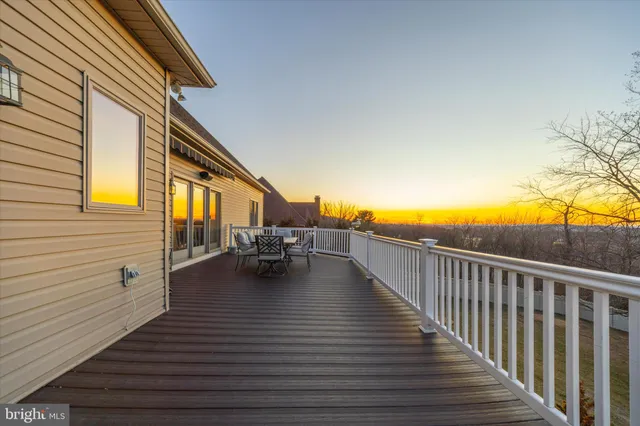 $749,900 | 11067 Weatherstone Drive, Waynesboro, PA 17268