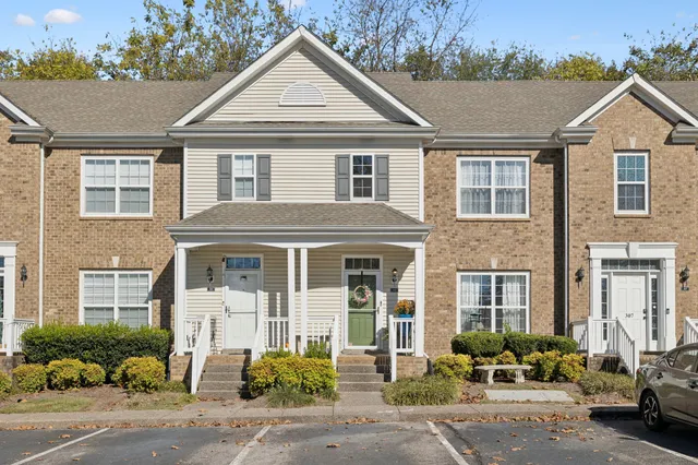 $299,000 | 305 Newport Meadows Circle, Thompson's Station, TN 37179