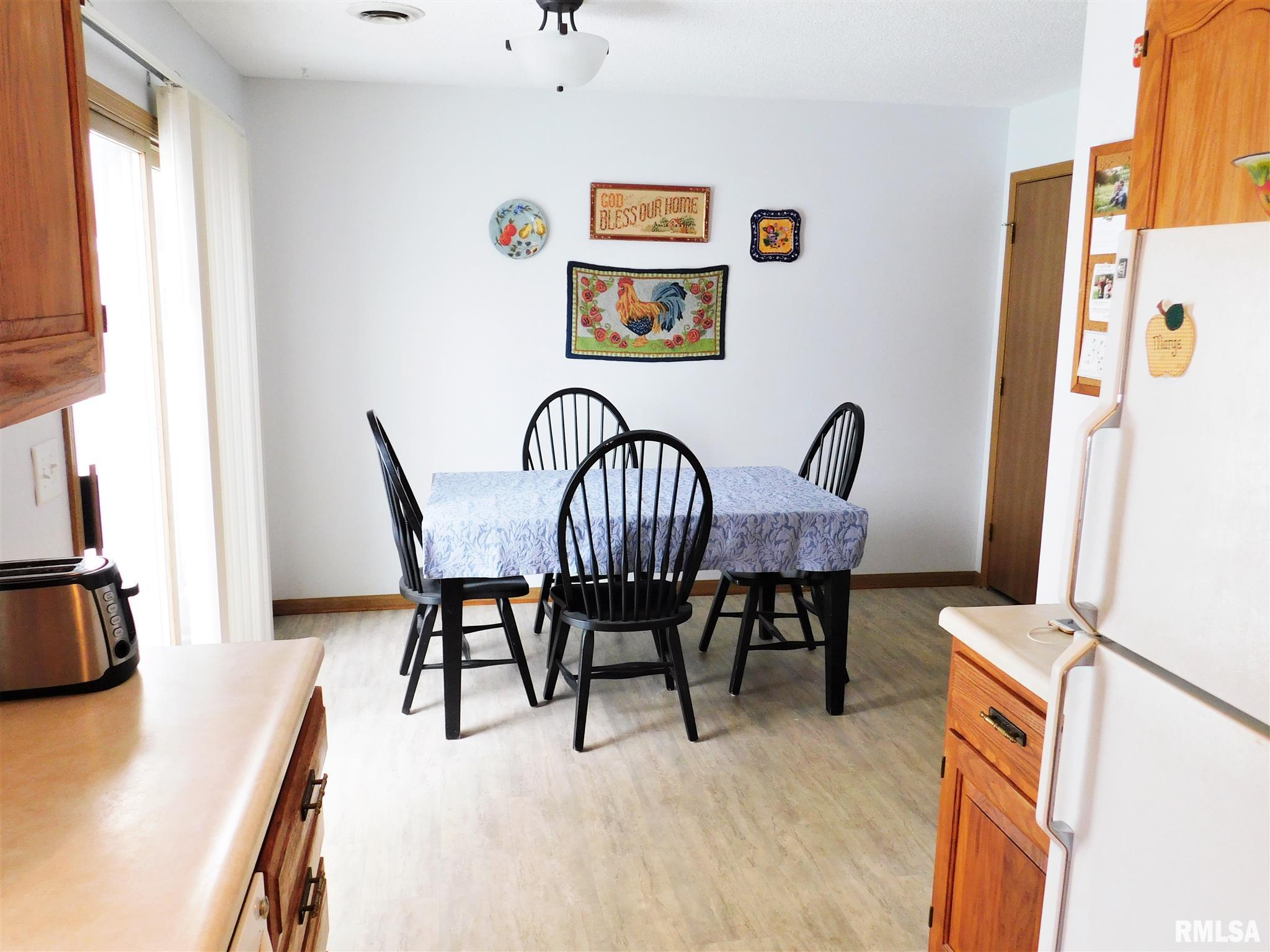 47 Brookside Place Springfield, IL 62704 - Photo 8 of 19 Gallery Image 8
