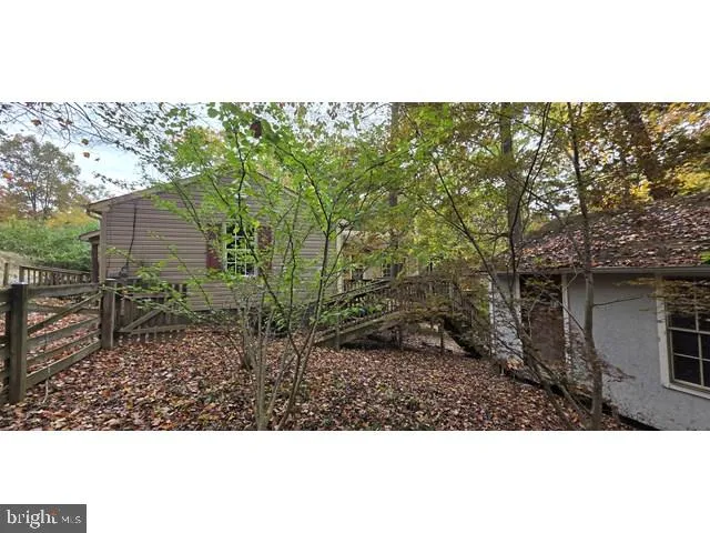 a view of a outdoor space