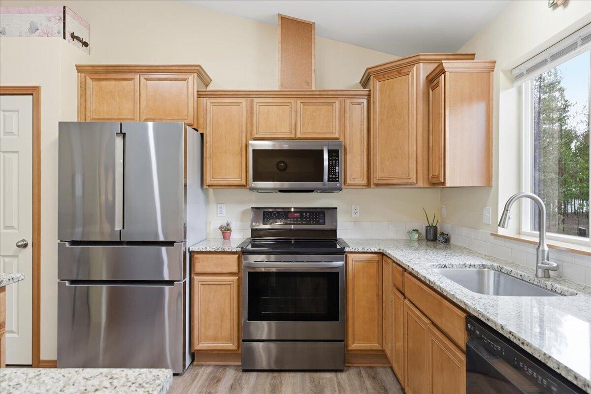 51475 Wheeler Road La Pine, OR 97739 - Photo 17 of 59 17-018_DSC07535