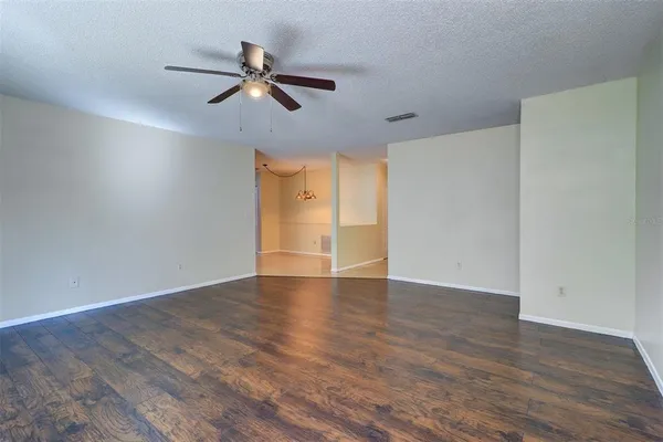 $2,395 | 1915 Saginaw Court, Oldsmar, FL 34677