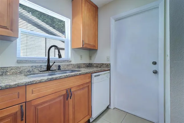 $2,395 | 1915 Saginaw Court, Oldsmar, FL 34677