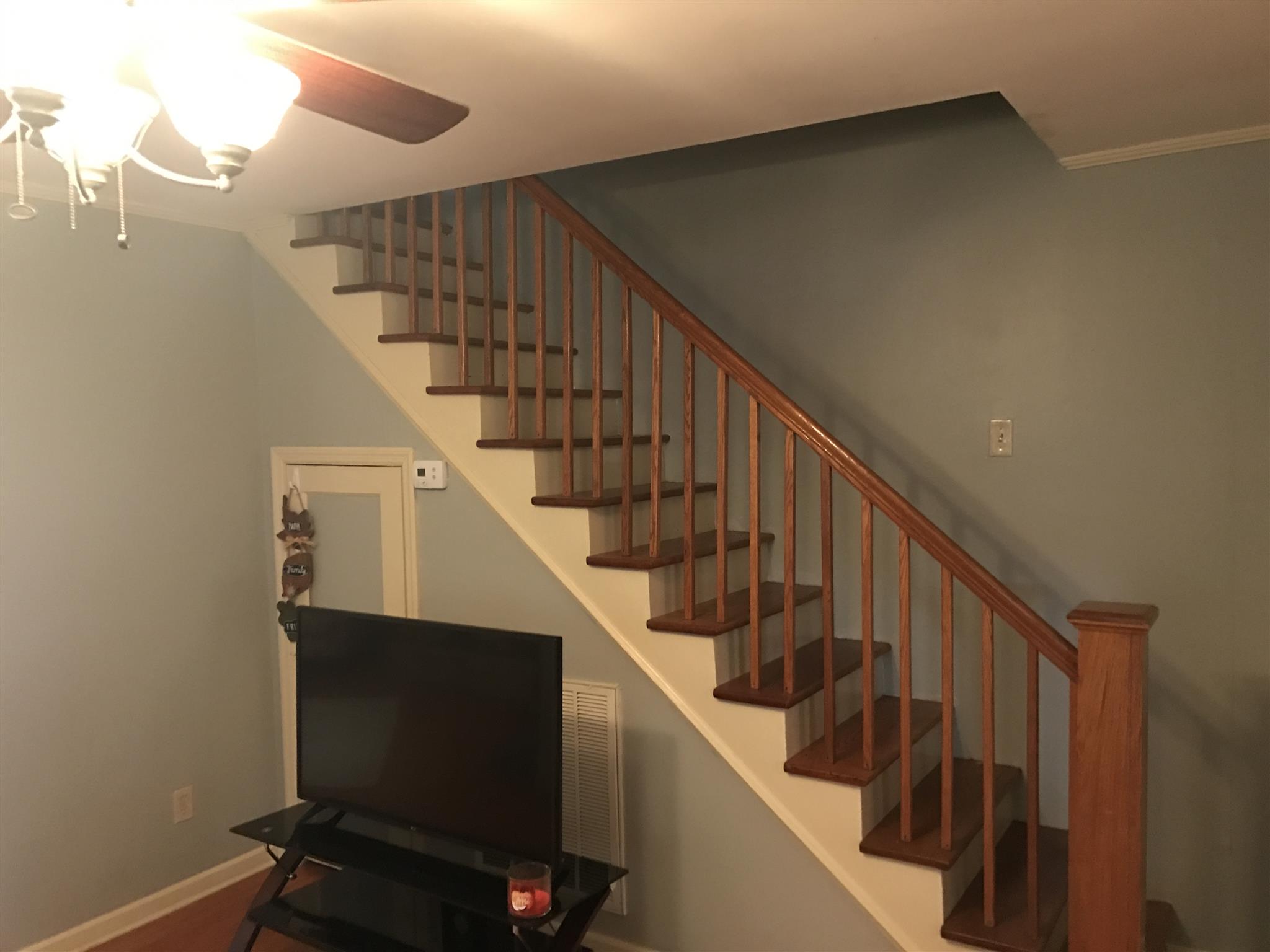 3283 Bells Mill Road Pelham, TN 37366 - Photo 5 of 13 a view of entryway