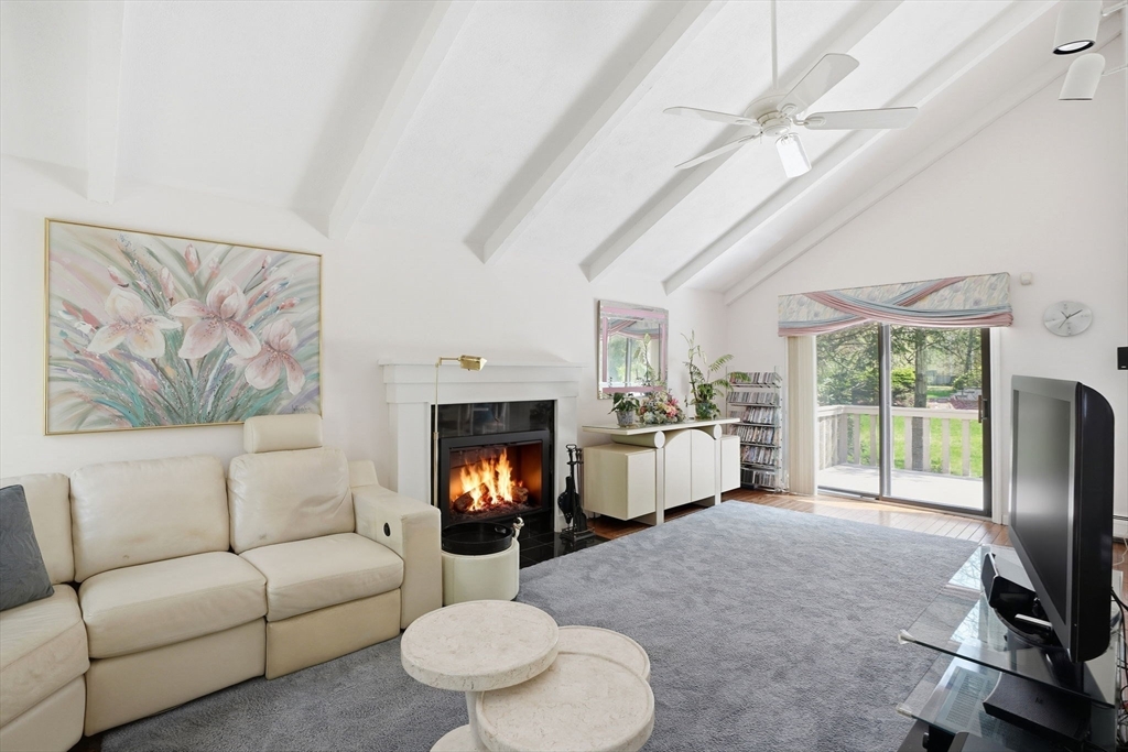 202 Hampton Road Sharon, MA 02067 - Photo 11 of 42