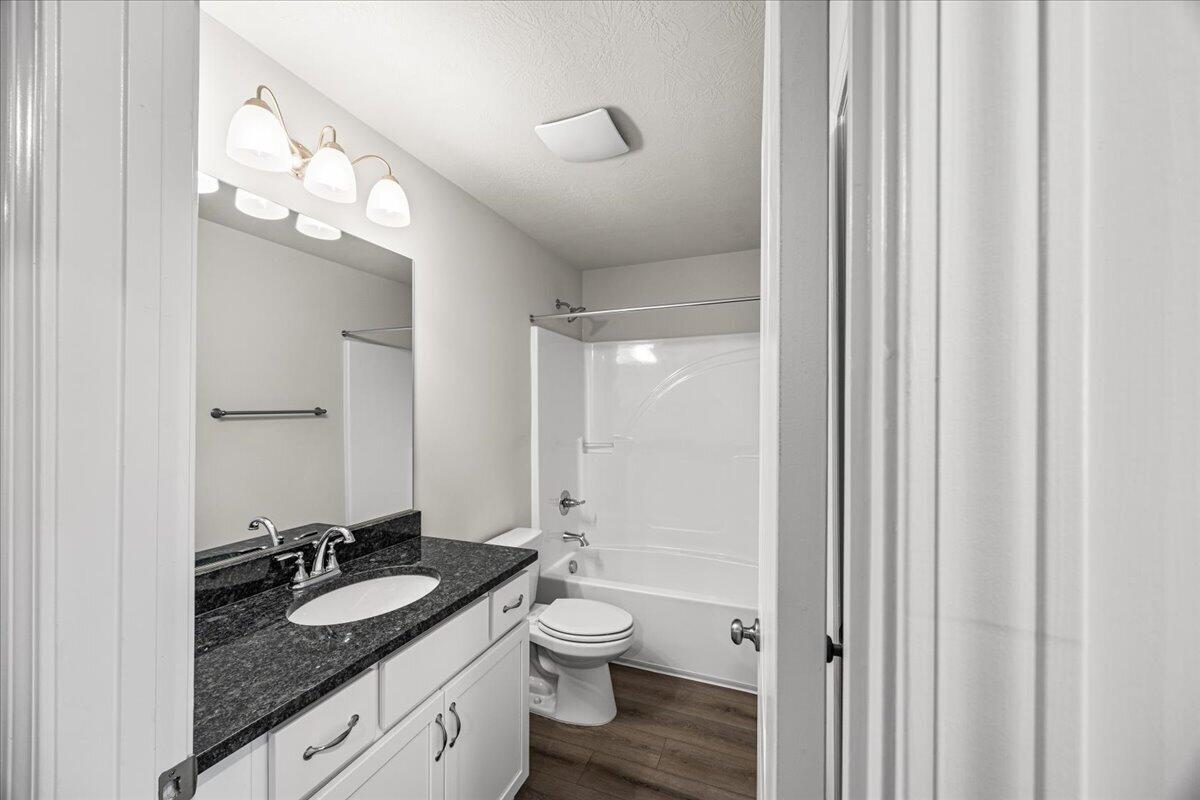 643 Hampton Drive, Unit 5A North Augusta, SC 29860 - Photo 15 of 24 15-Hallway Bath