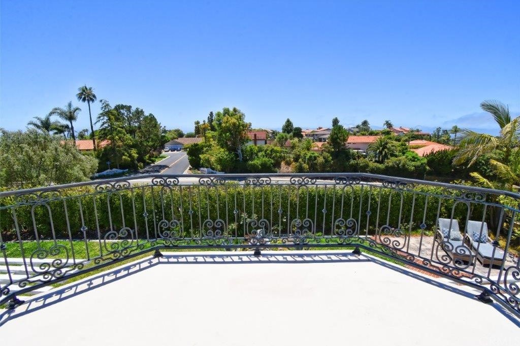 24 Santa Cruz Rolling Hills Estates, CA 90274 - Photo 18 of 30