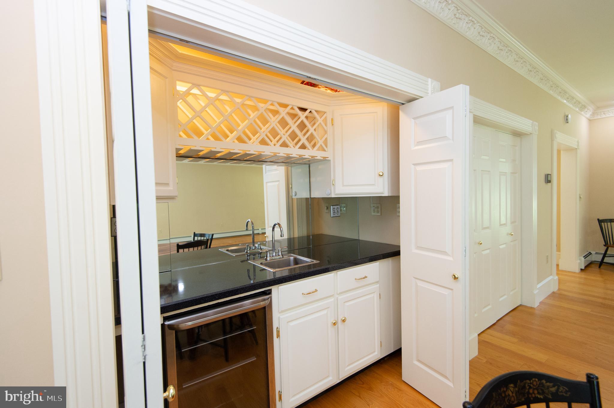 2136 Silver Goose Road Cambridge, MD 21613 - Photo 14 of 53 wet bar in great room