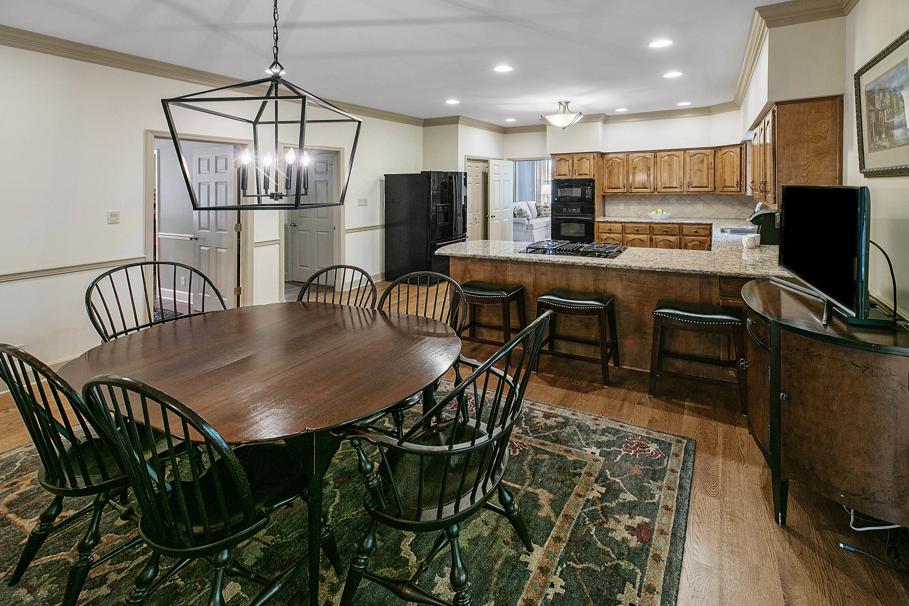 203 Connors Circle Oak Ridge, TN 37830 - Photo 11 of 33 Eat-In Kitchen