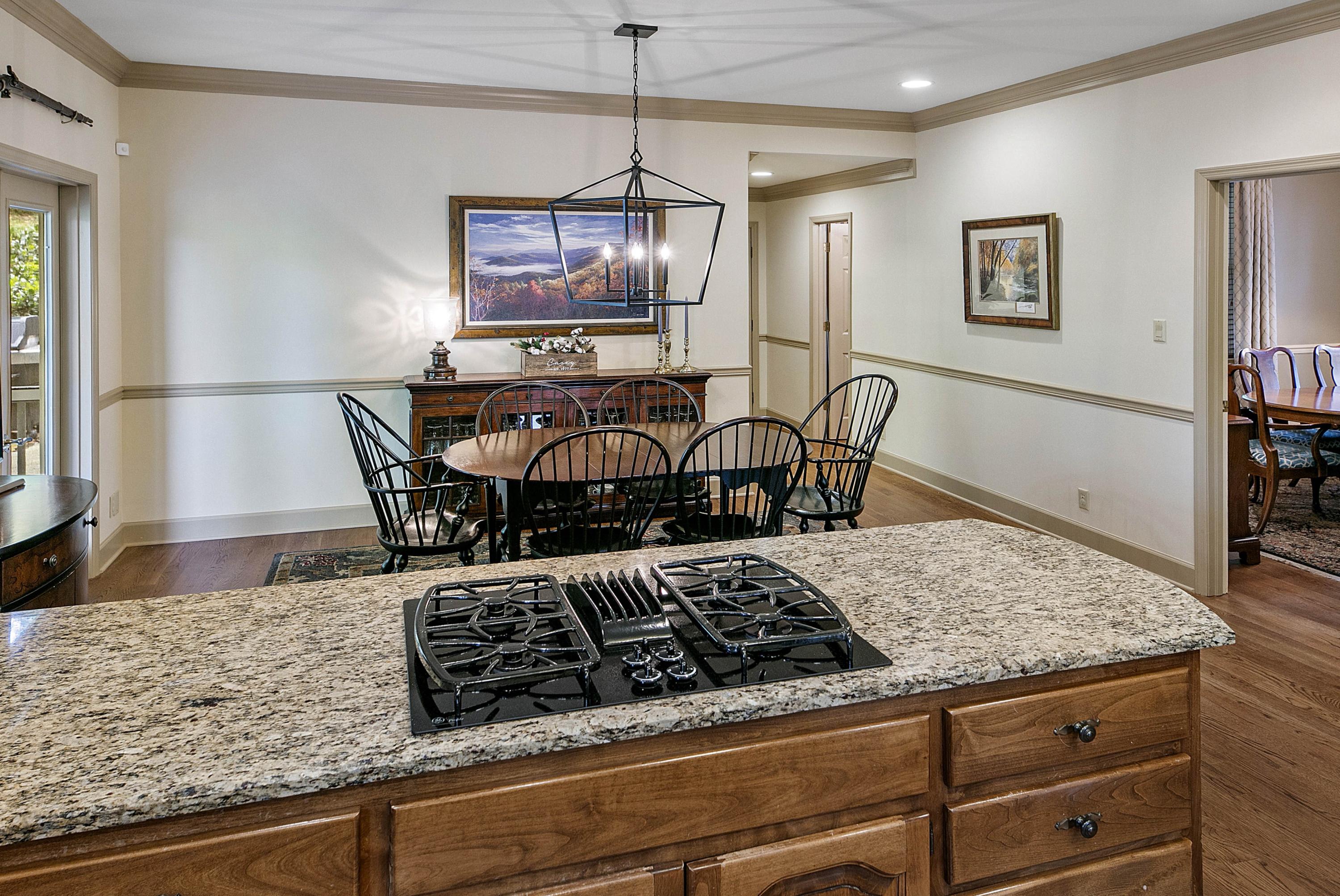 203 Connors Circle Oak Ridge, TN 37830 - Photo 13 of 33 Gas Cooktop