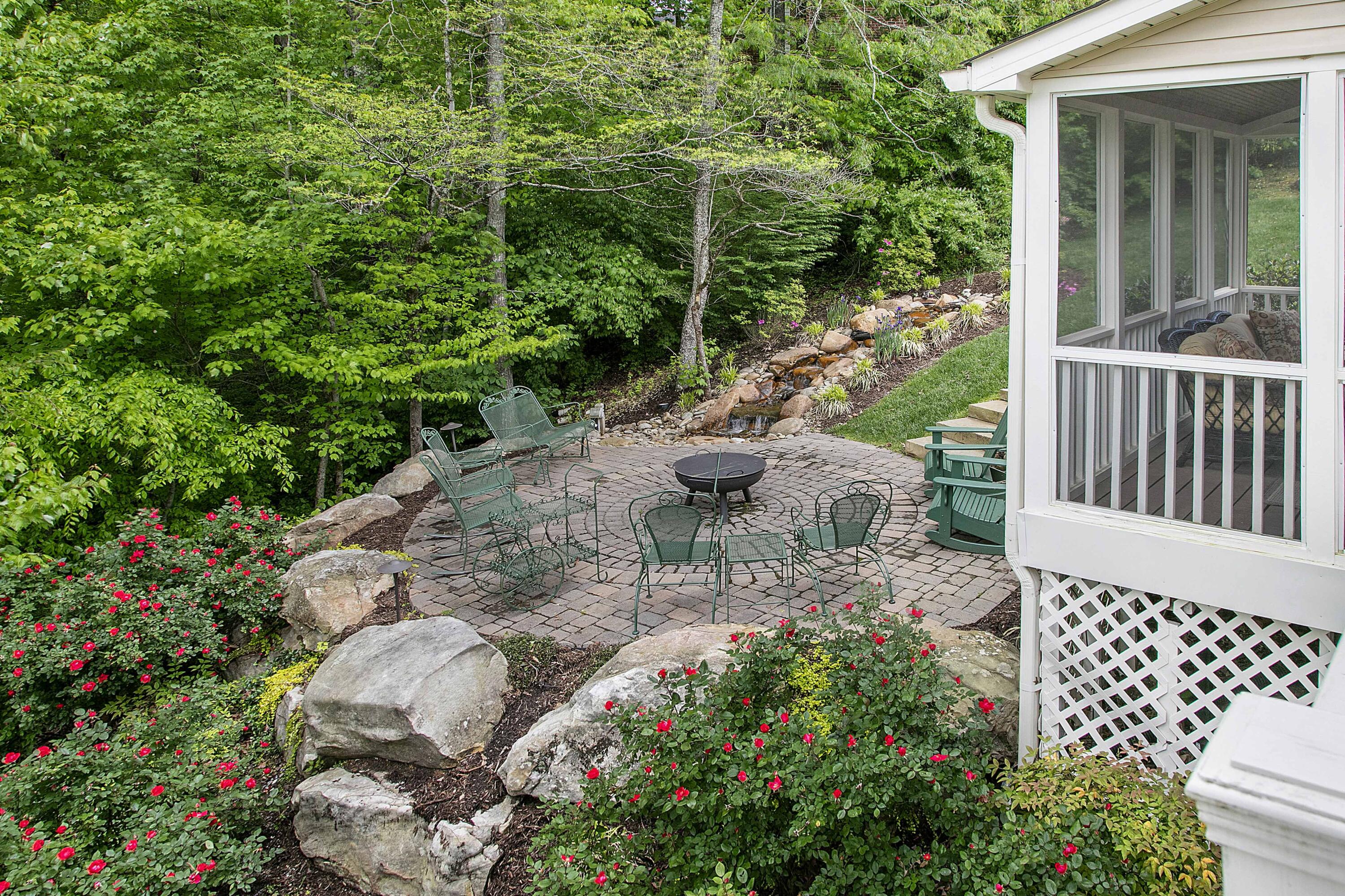 203 Connors Circle Oak Ridge, TN 37830 - Photo 17 of 33 Beautifully Landscaped