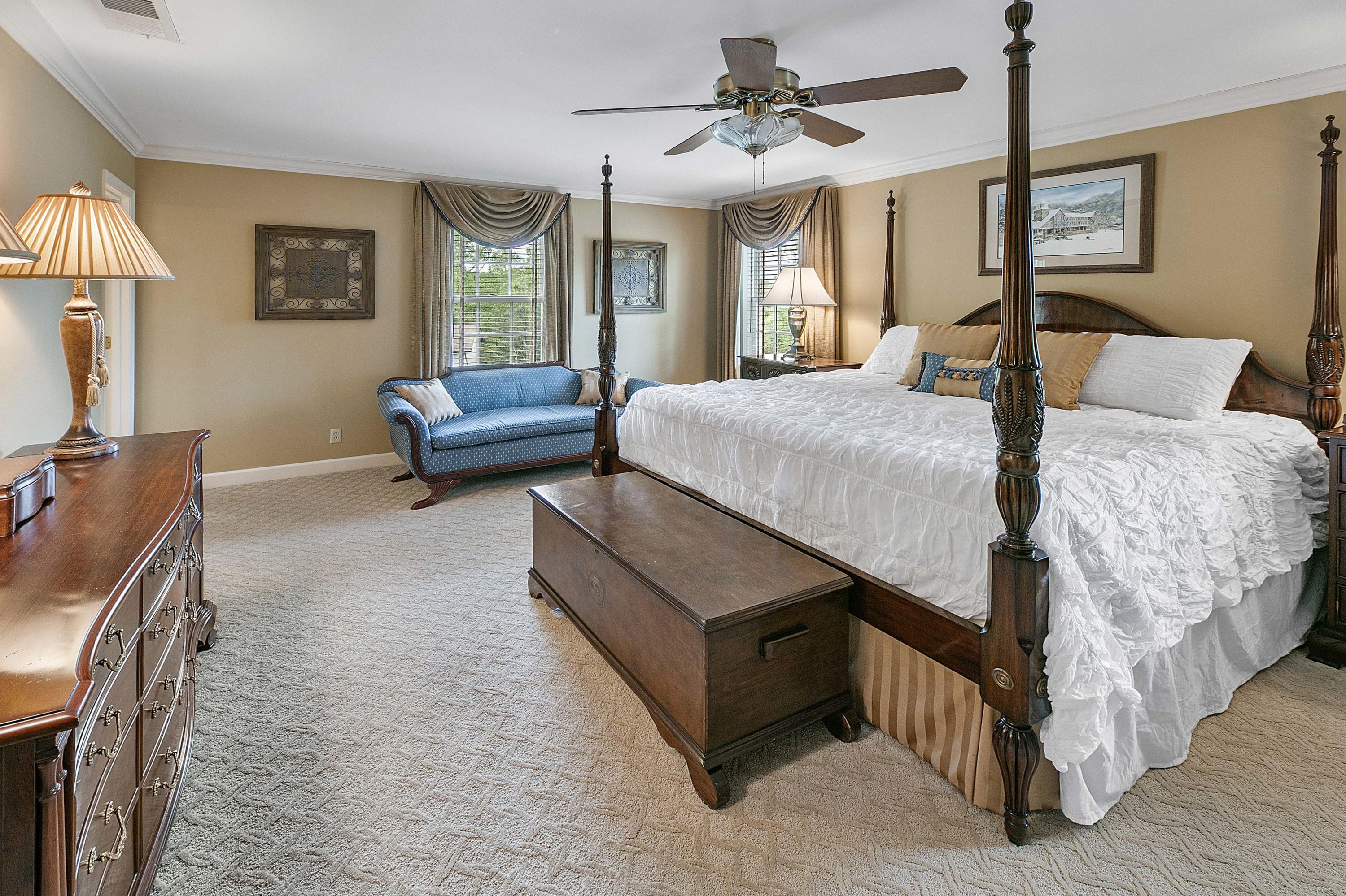 203 Connors Circle Oak Ridge, TN 37830 - Photo 21 of 33 Master Bedroom