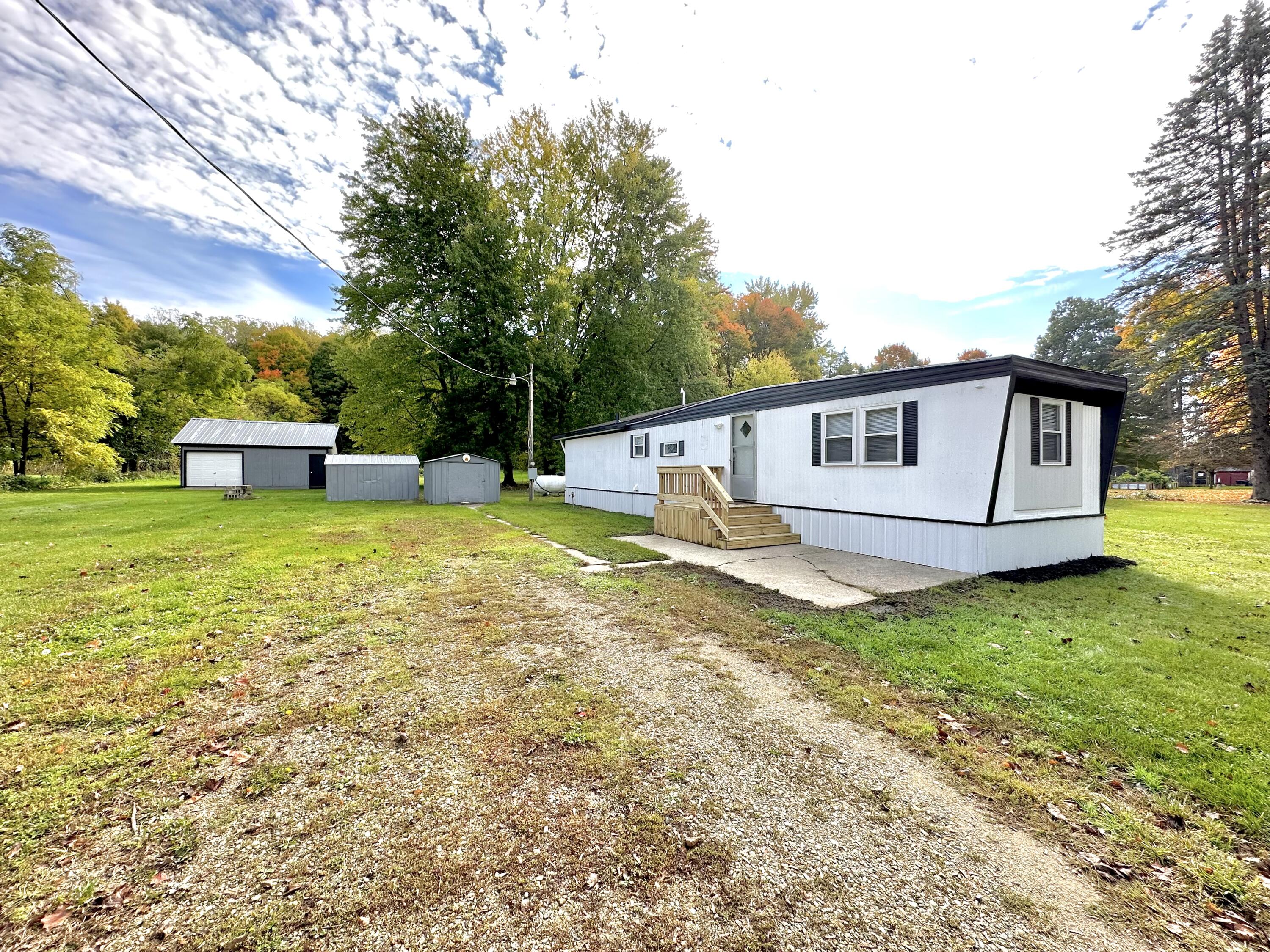 1181 North Marshall Road Tekonsha, MI 49092 - Photo 20 of 20 IMG_9977
