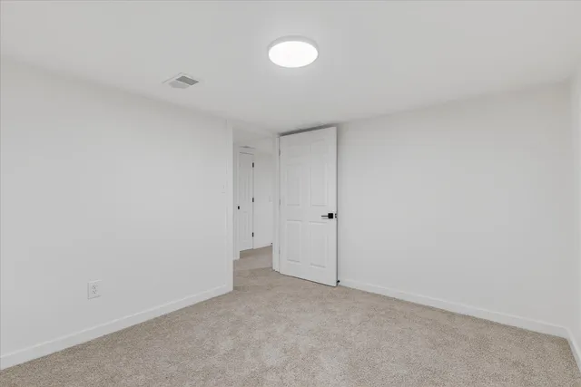 $590,000 | 9780 Courtland Drive Northeast, Rockford, MI 49341