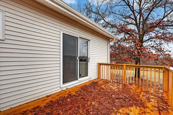 $570,000 | 9780 Courtland Drive Northeast, Rockford, MI 49341