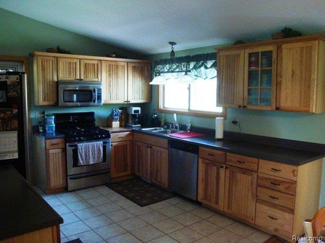 1932 Toben Road Carleton, MI 48117 - Photo 3 of 14 DSC04829.jpg