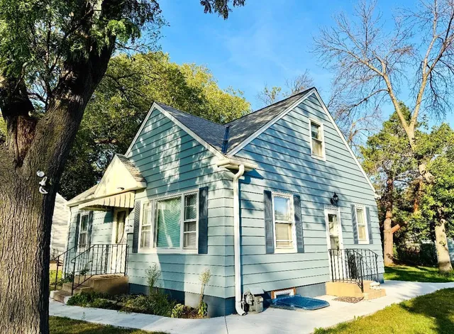 $314,900 | 6100 North Dupont Avenue, Brooklyn Center, MN 55430