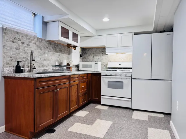 $314,900 | 6100 North Dupont Avenue, Brooklyn Center, MN 55430