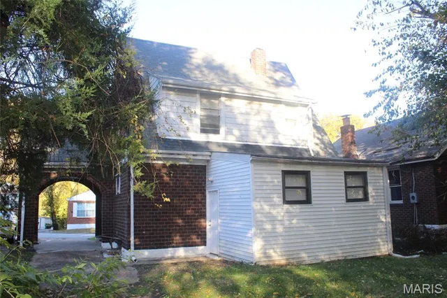 $69,900 | 7356 Park Drive, St. Louis, MO 63133