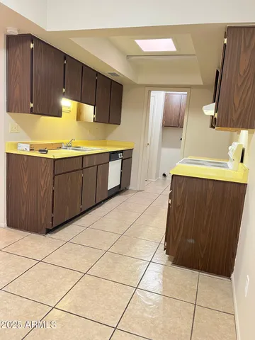 $1,400 | 6010 West Augusta Avenue, Glendale, AZ 85301