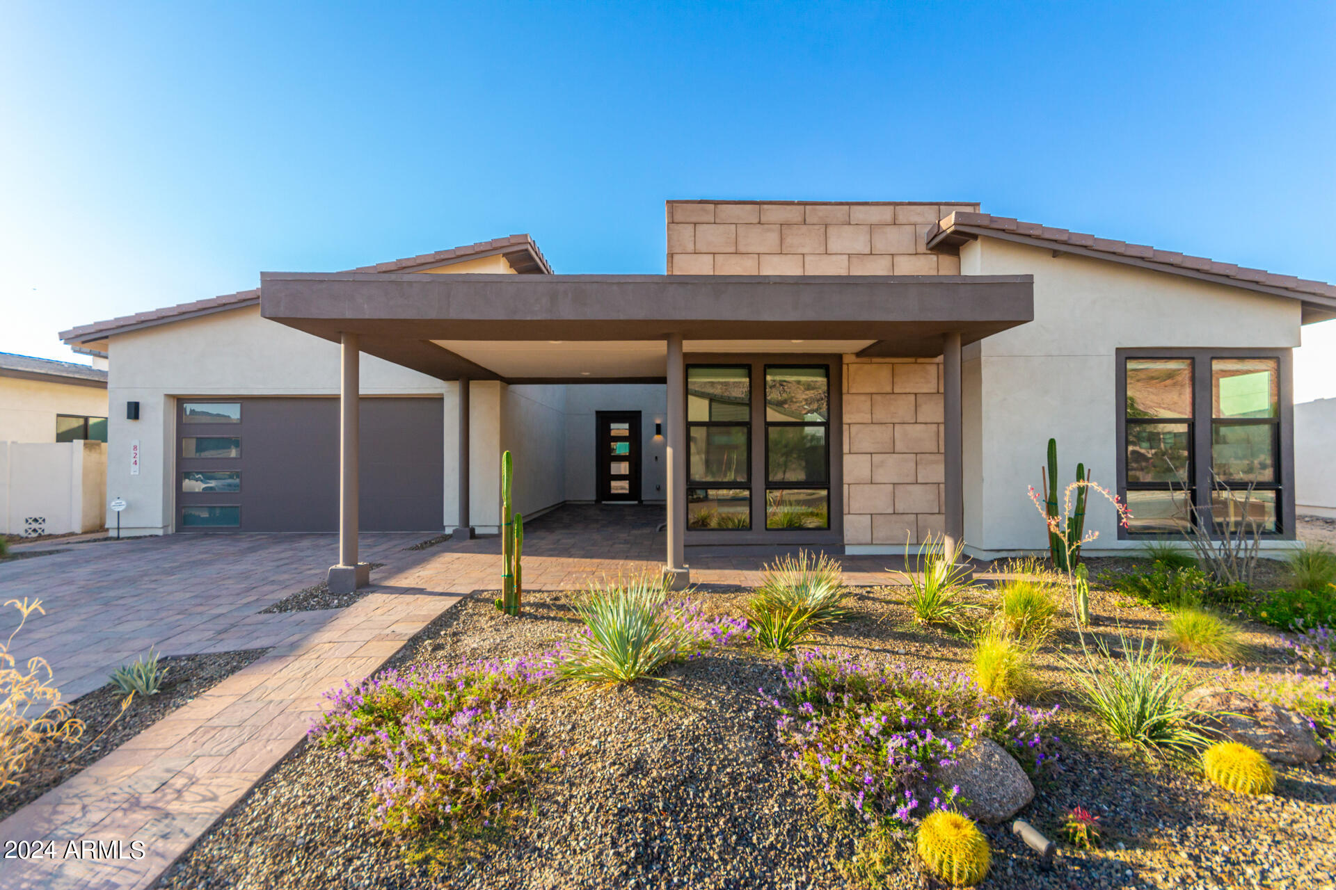 824 East Corral Road Phoenix, AZ 85042 - Photo 13 of 68 07-Corral