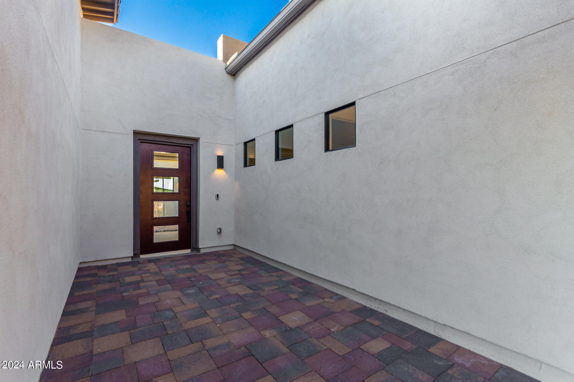824 East Corral Road Phoenix, AZ 85042 - Photo 15 of 68 09-Corral