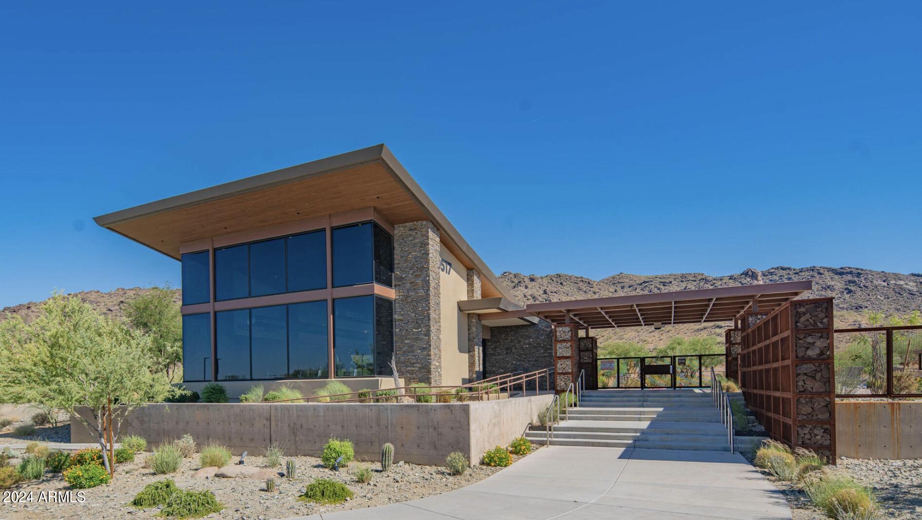 824 East Corral Road Phoenix, AZ 85042 - Photo 62 of 68 Community Facilities 4