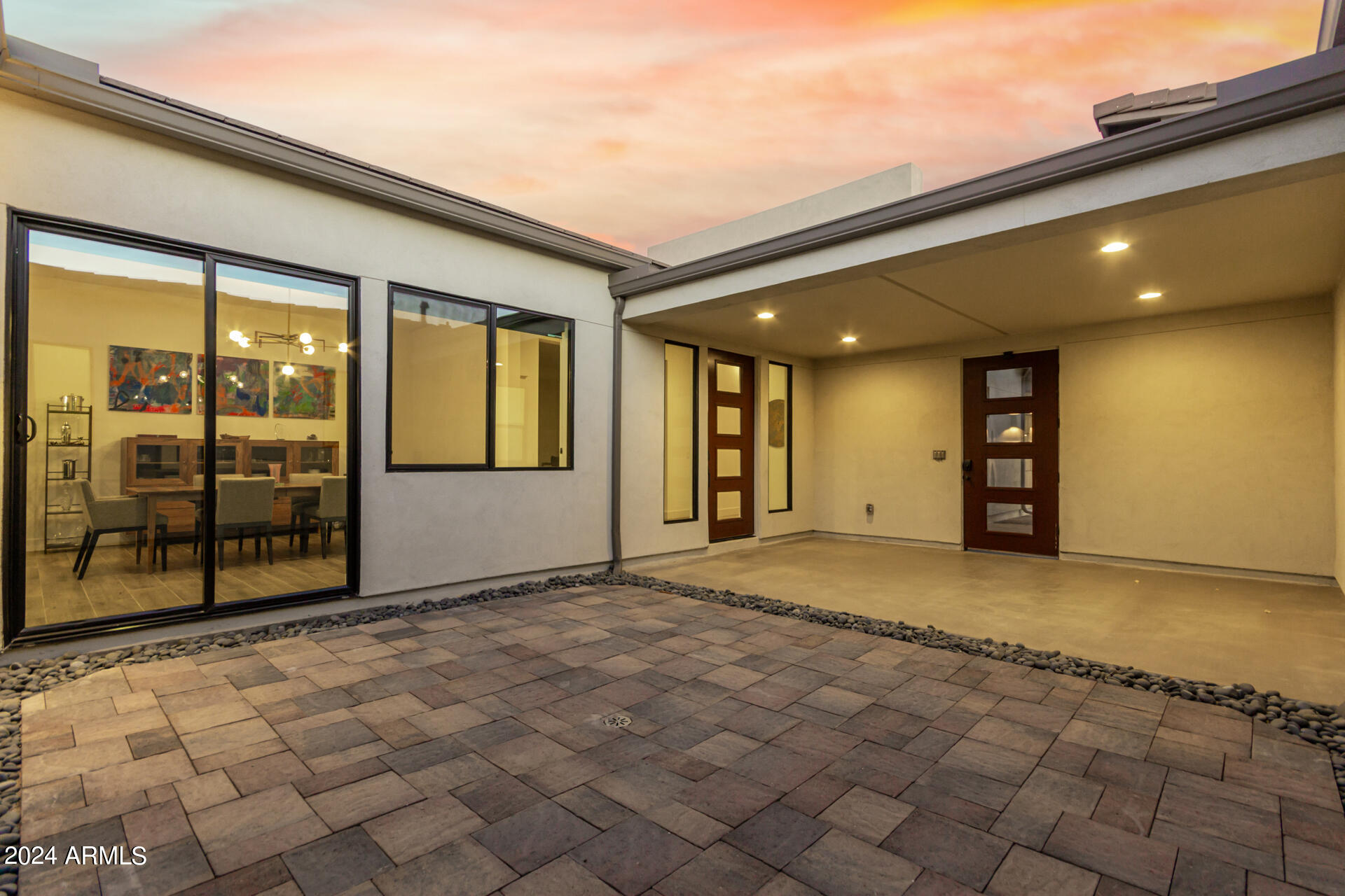 824 East Corral Road Phoenix, AZ 85042 - Photo 10 of 68 04-Corral
