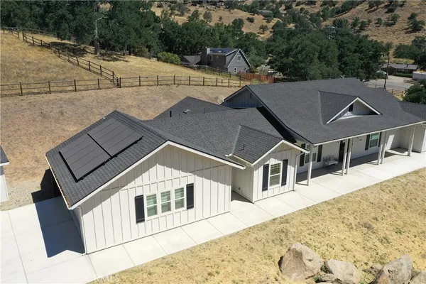 $699,000 | 25904 Bear Valley Road, Tehachapi, CA 93561