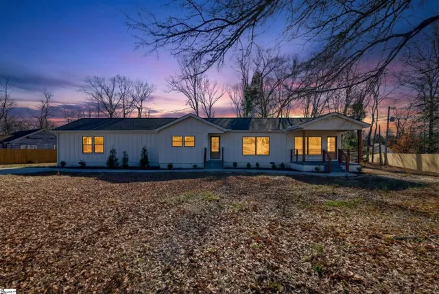 $550,000 | 124 Edwards Circle, Simpsonville, SC 29681