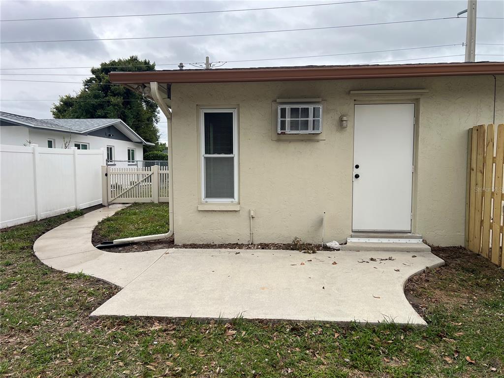 3710 Wilkinson Road Sarasota, FL 34233 - Photo 6 of 8