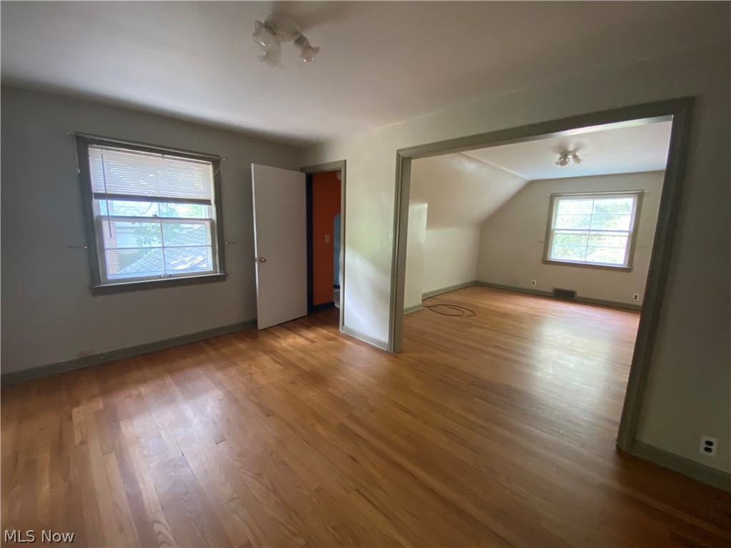 1519 Laclede Road South Euclid, OH 44121 - Photo 21 of 32