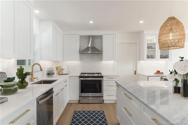 $995,000 | 1609 Northwest River Trail, Stuart, FL 34994