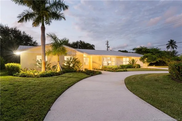 $995,000 | 1609 Northwest River Trail, Stuart, FL 34994