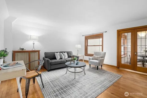 $318,000 | 519 West Roy Street, Unit 413, Seattle, WA 98119