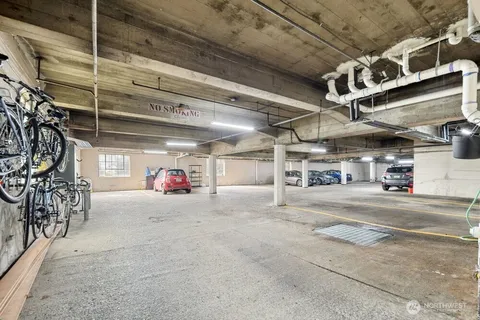 $318,000 | 519 West Roy Street, Unit 413, Seattle, WA 98119