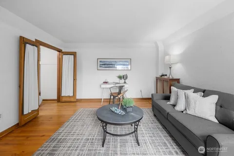 $318,000 | 519 West Roy Street, Unit 413, Seattle, WA 98119