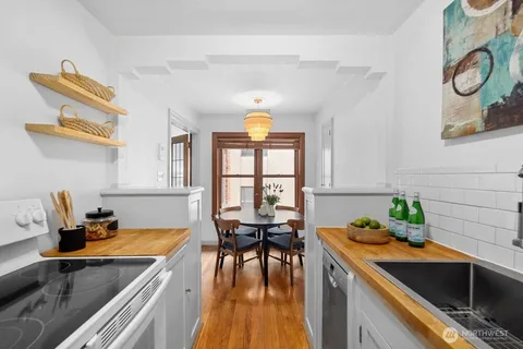 $318,000 | 519 West Roy Street, Unit 413, Seattle, WA 98119