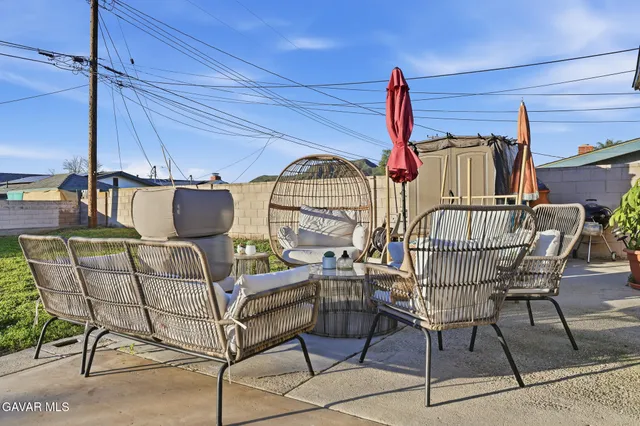 $799,900 | 143 Wendy Drive, Newbury Park, CA 91320