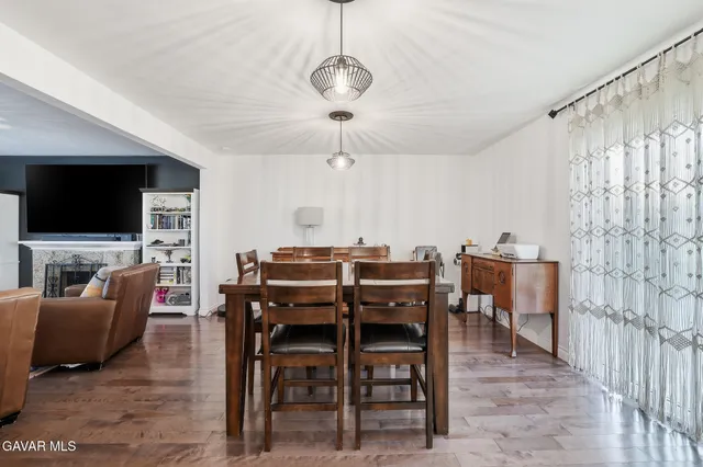 $799,900 | 143 Wendy Drive, Newbury Park, CA 91320