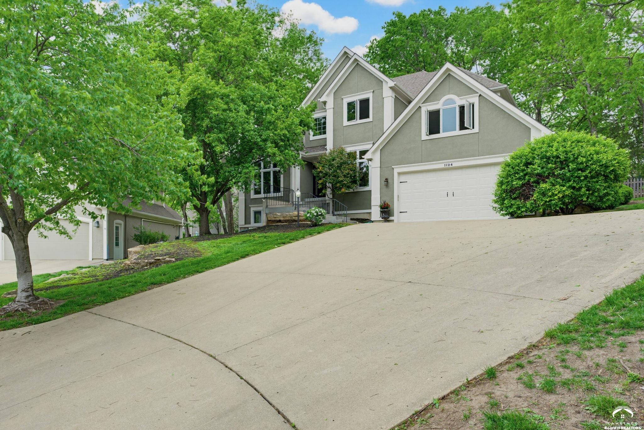 1124 Dubs Court Lawrence, KS 66049 - Photo 2 of 69