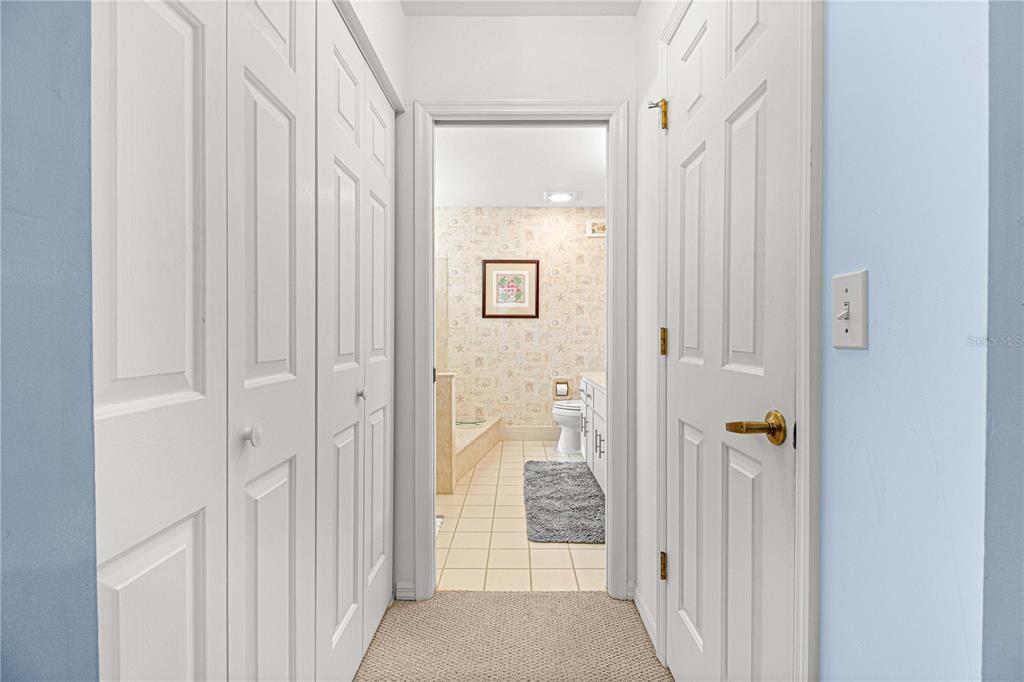 8567 Southwest 108th Ln Road Ocala, FL 34481 - Photo 8 of 38 Gallery Image 8